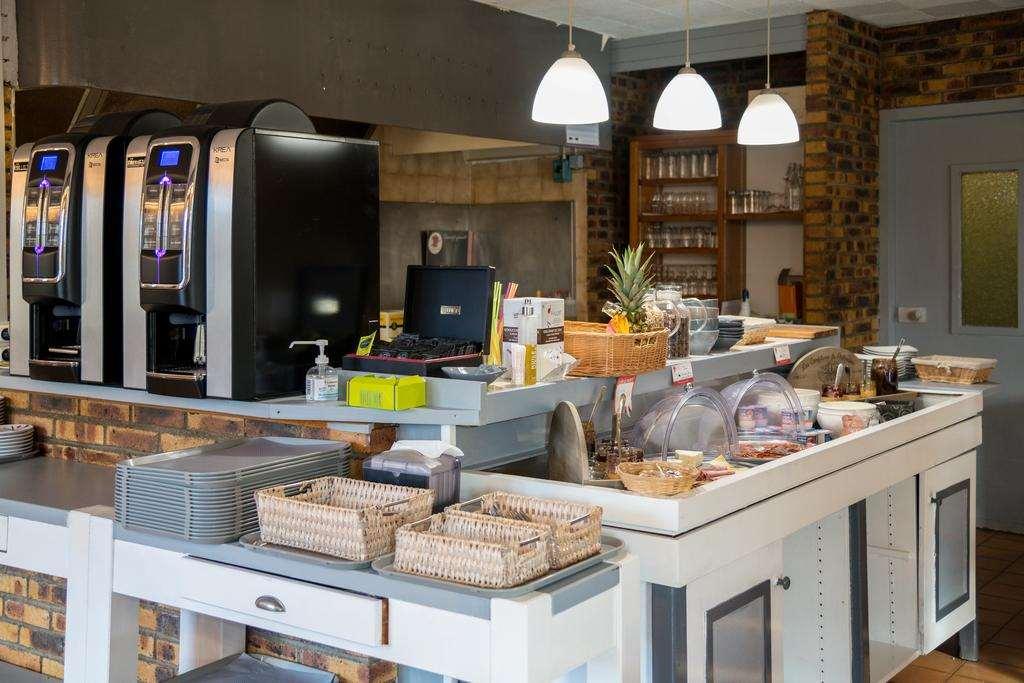 Brit Hotel Plaisance A9/A61 ناربون المطعم الصورة